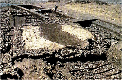 Cay�n� Tepesi builing with sophistcated 
floor