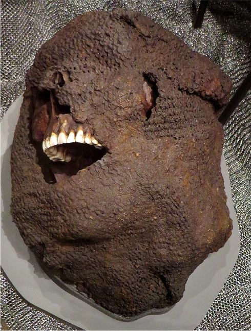 Chain mail failure; Stockholm