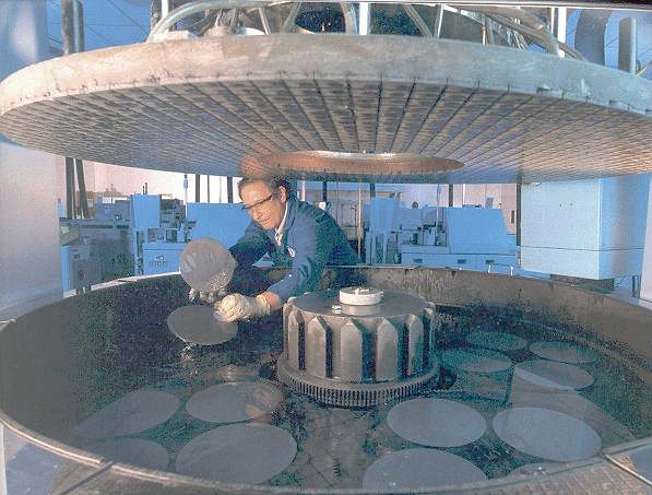 click to enlarge size Grinding of Si wafers
