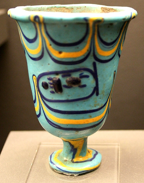 Earliest glass, Thumoses III